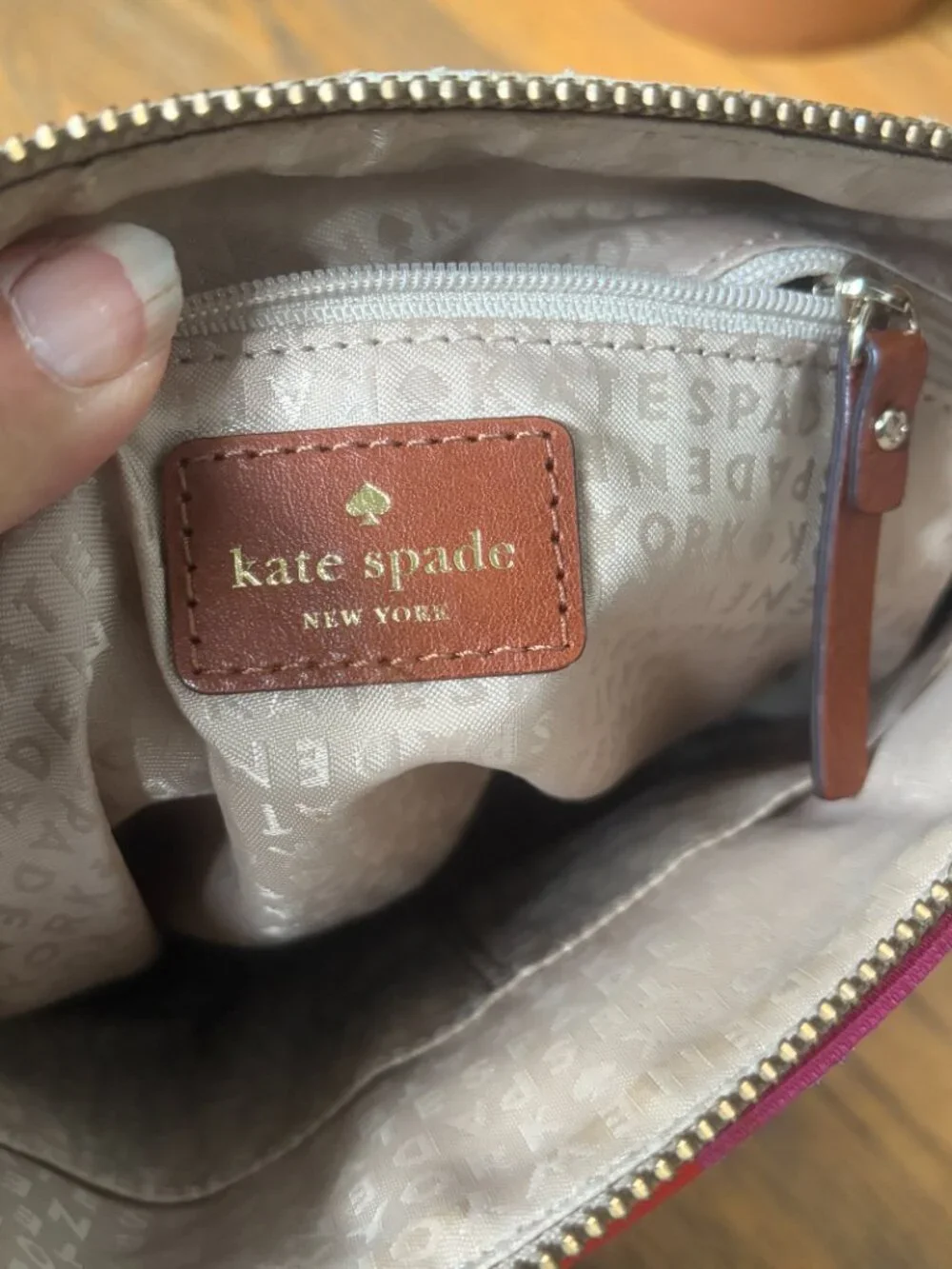 Kate Spade New York Classic Spade Victoria crossbody bag